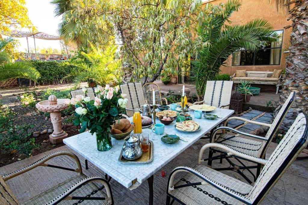 Aux Portes De Marrakech Villa Arts & Deco Avec Piscine Marrákes Kültér fotó