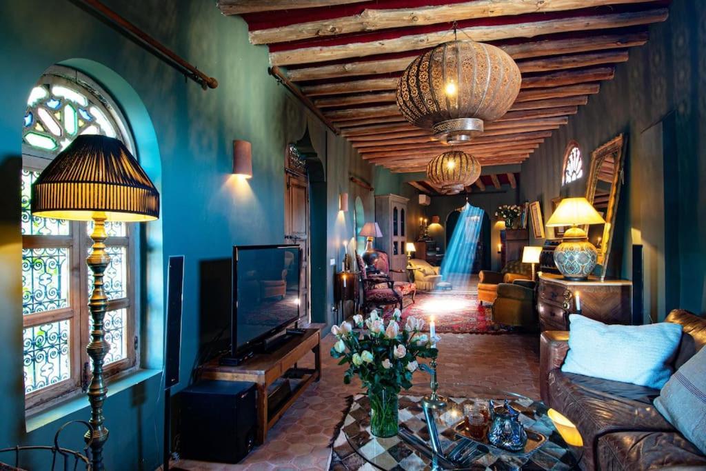 Aux Portes De Marrakech Villa Arts & Deco Avec Piscine Marrákes Kültér fotó